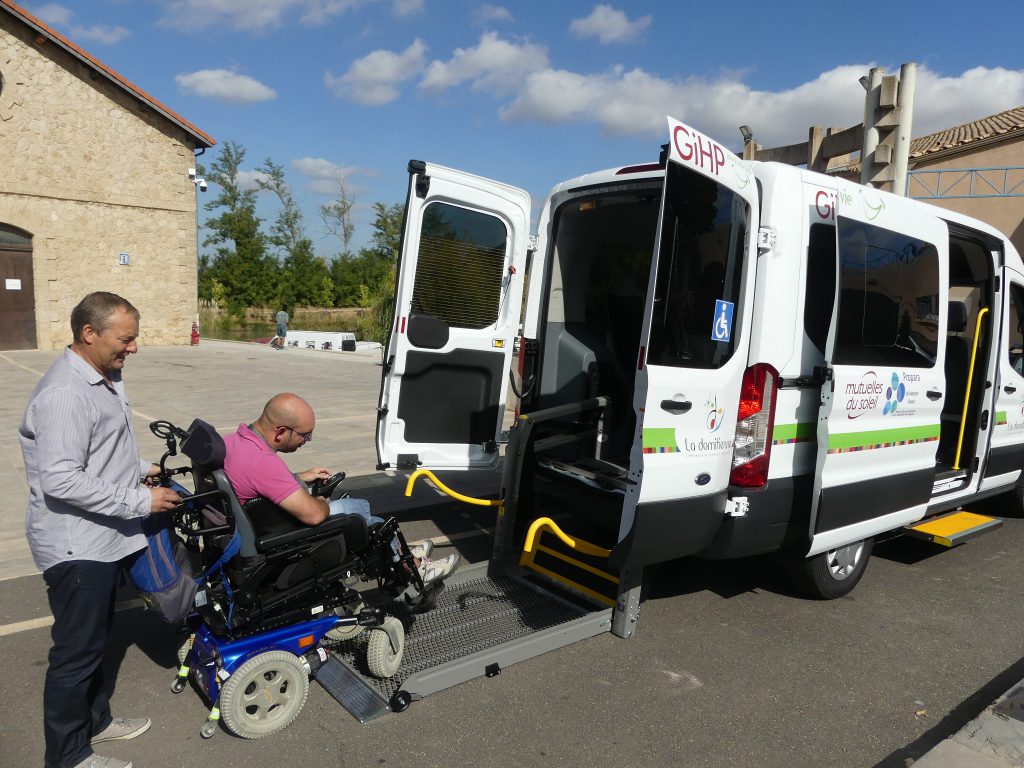 Transports pour les personnes handicapées physiques et visuelles - La ...